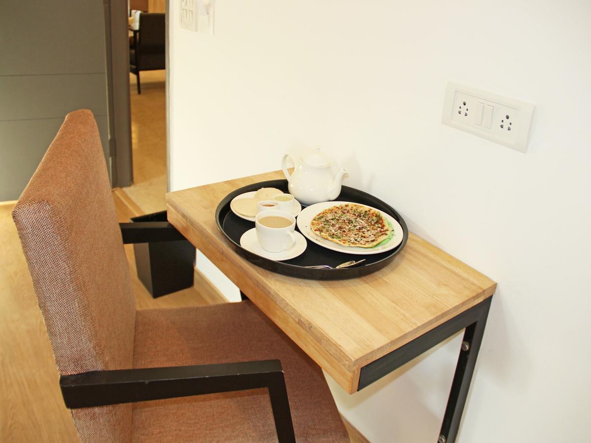 Hotel Qube Kochi Екстериор снимка